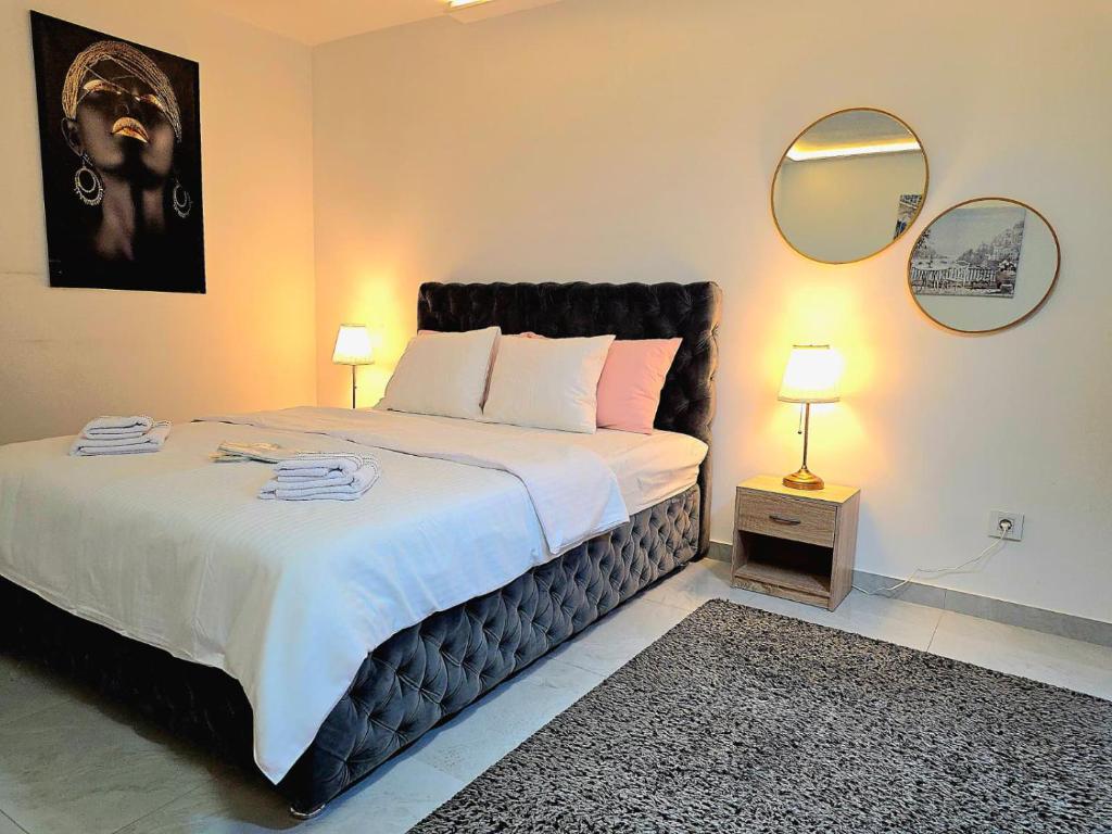Luxury Suites Old Town City Center - 1