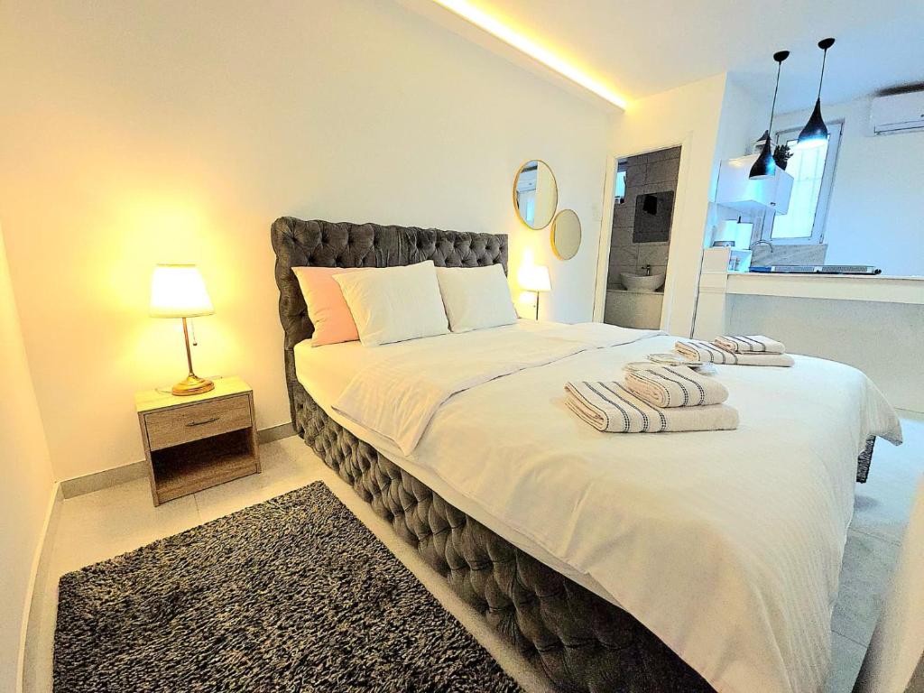 Luxury Suites Old Town City Center - 3