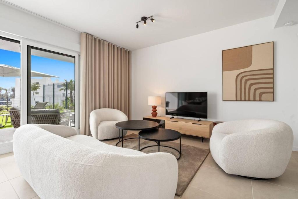 Cancelada 2BR Apt Acqua Gardens - Walk to Beach and Pool - 2
