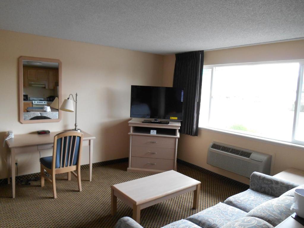 GuestHouse Inn & Suites Eugene/Springfield Photo 38
