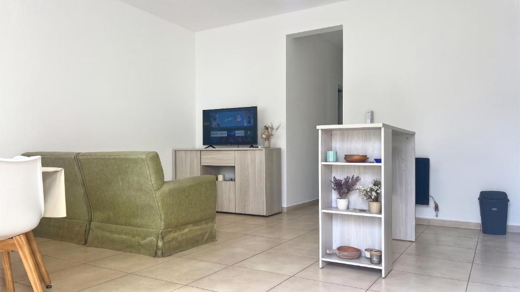 Impecable y comodo departamento - 3