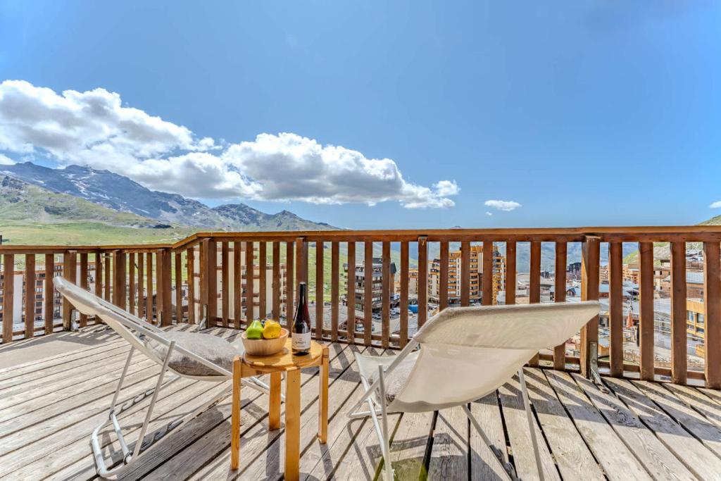 Comfort with Balcony Ski Access and parking - 1