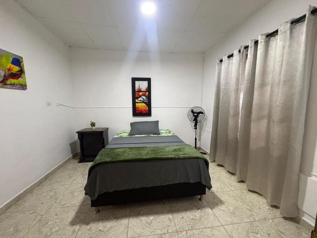 Olivas House Hostal - 4