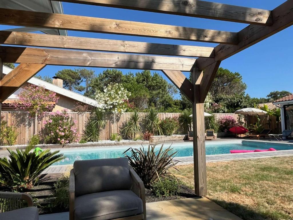 Villa avec piscine - 11 pers., Ã 300m de la plage - FR-1-877-10 - 4