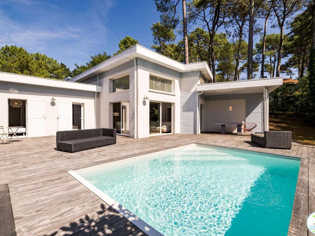 Villa familiale avec piscine - 10 pers. - FR-1-877-21 - 2