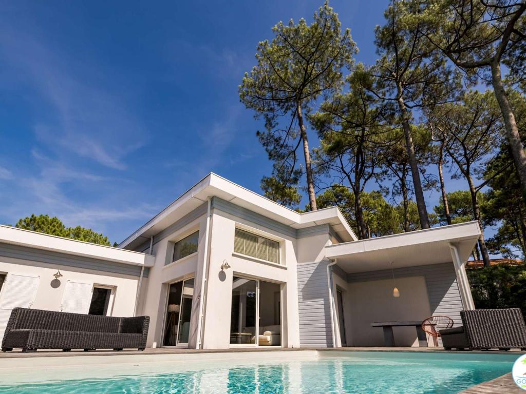 Villa familiale avec piscine - 10 pers. - FR-1-877-21 - 3