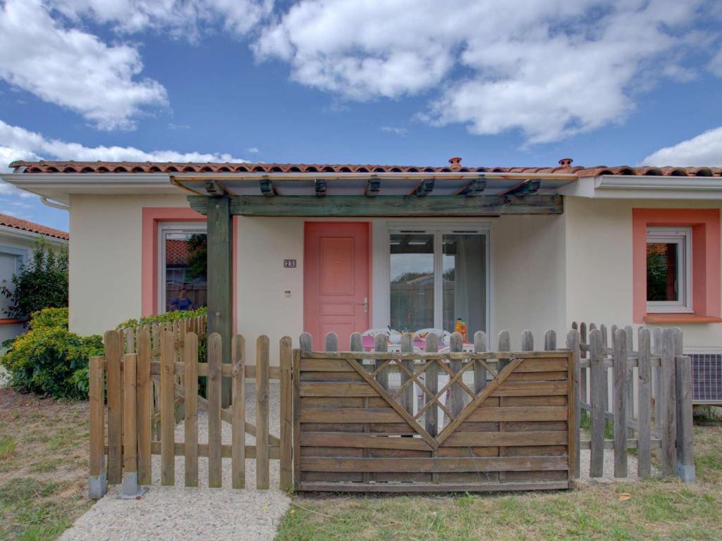 Charmant T2 avec terrasse - 4 pers. - FR-1-877-11 - 1