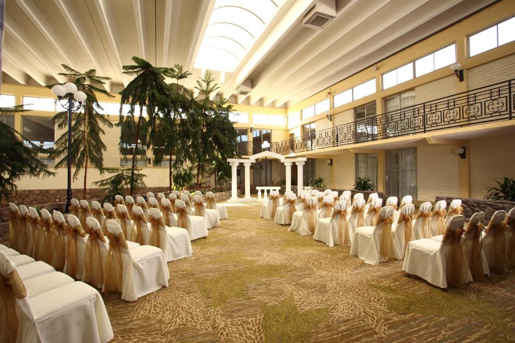 Wyndham Garden Fresno Yosemite Airport Photo 41