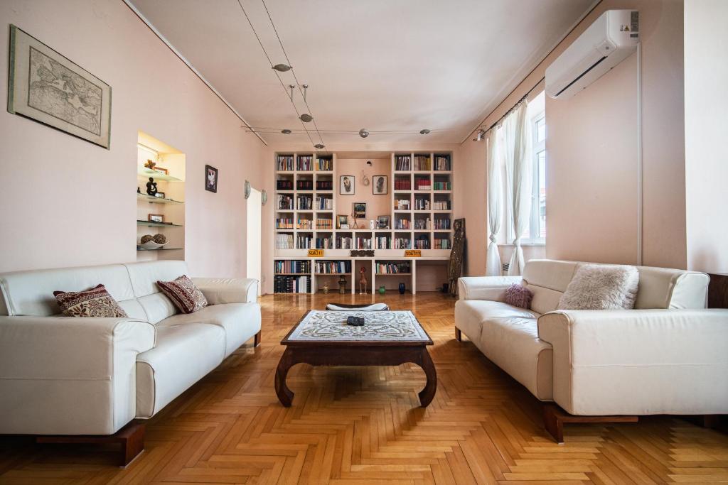 City Hall Prestige 2BDR Apartment - 1