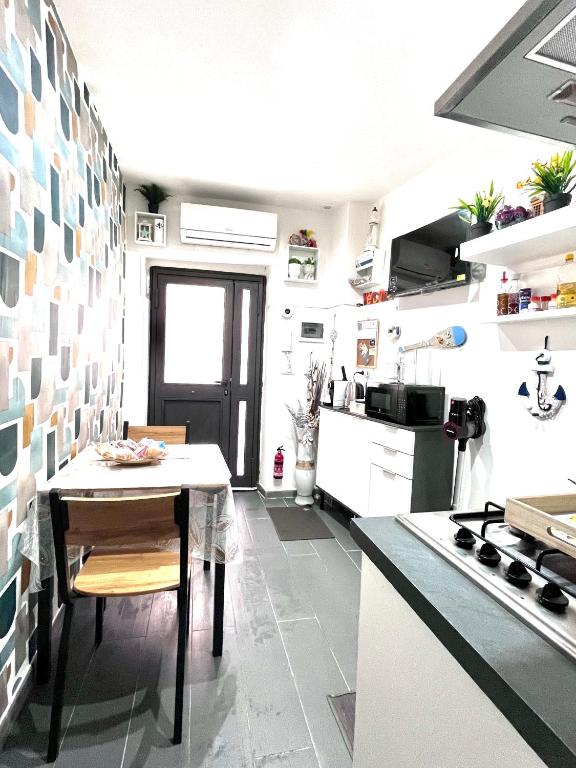 Home La Marina 2 - 5