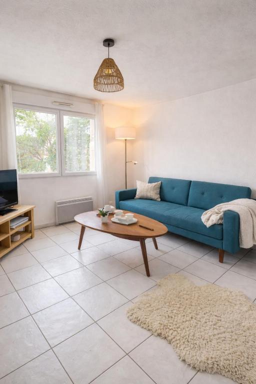 Nice studio apartment with terrace & parking Arceaux - 2