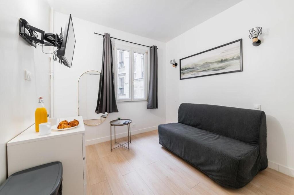 Studio sacre coeur metro anvers - Paris 9 -2P - 1
