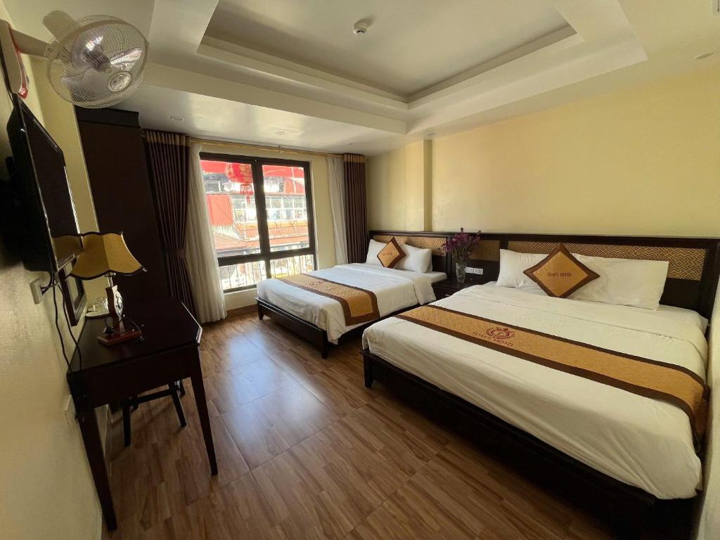 Tom’s Hotel