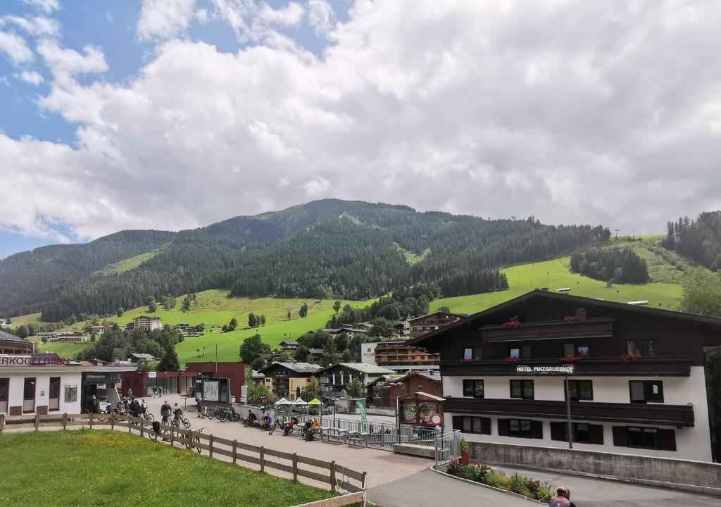 Hotel Pinzgauerhof - Inclusive Evening Dinner - 2