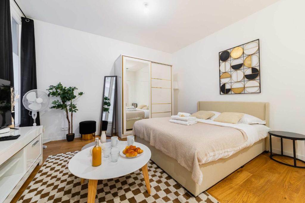 Studio agreable et bien placee - Paris 18 - 2P - 1