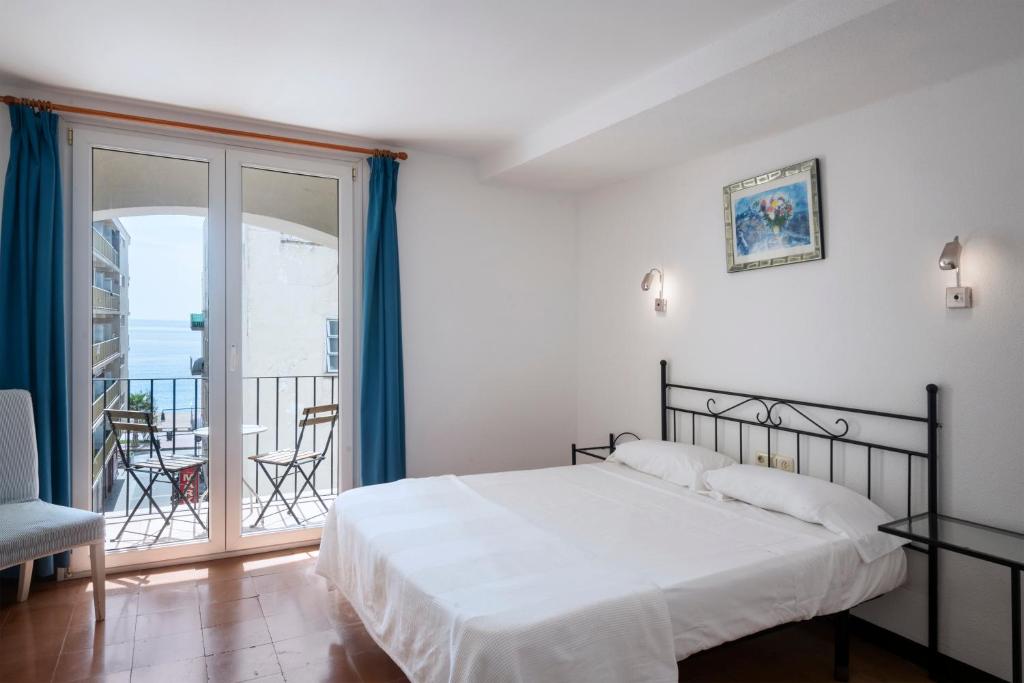 Hotel Caleta - 1