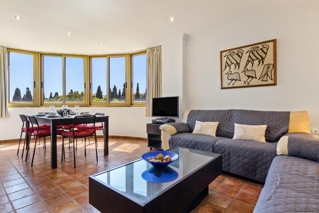 El Rocio 3B1 By IVI Real Estate - 2
