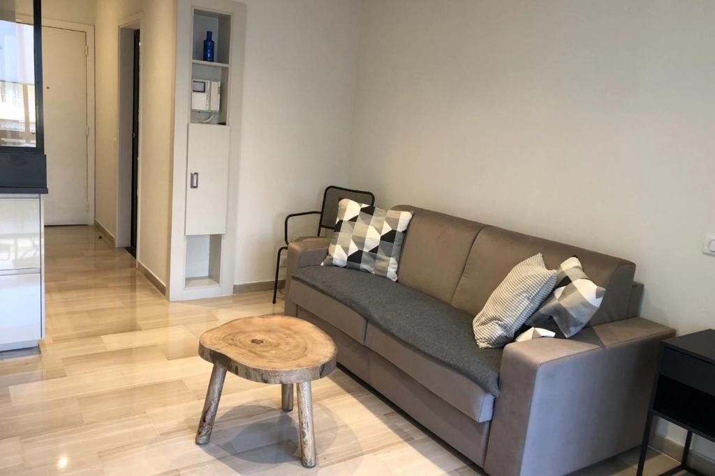 REF 1213 - Cannes Croisette - Studio to rent - 3