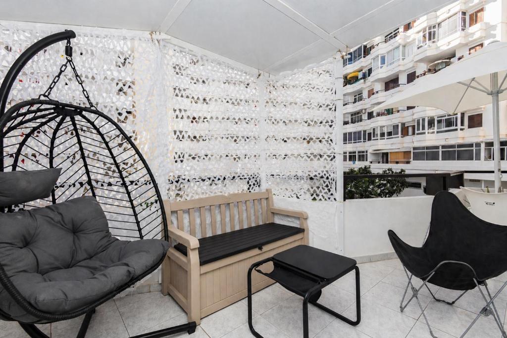 Vintage Flat - Terrace & Pool - 3