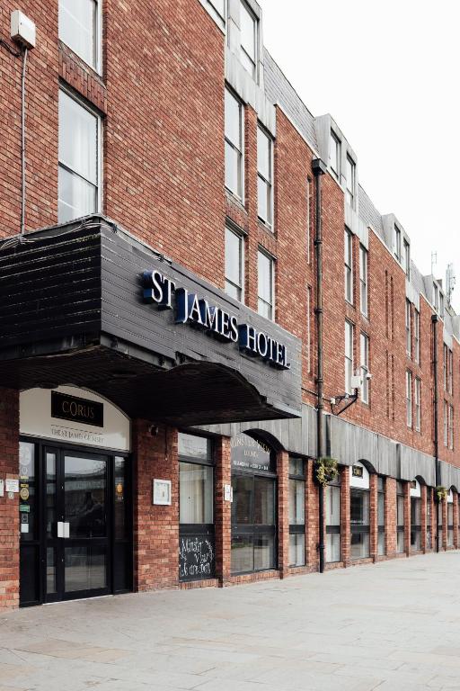 St James Hotel                                                                   外観