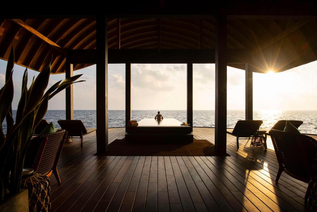 Spa, Outrigger Maldives Maafushivaru Resort in Maldive Islands