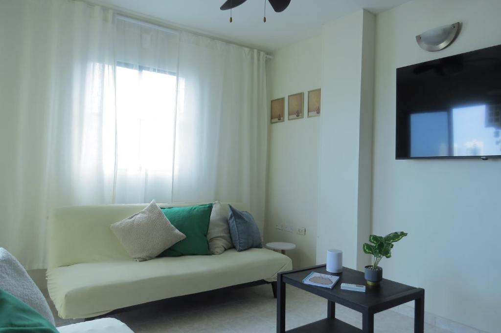 Apartamento acogedor con balcón cerca a rodadero - 1