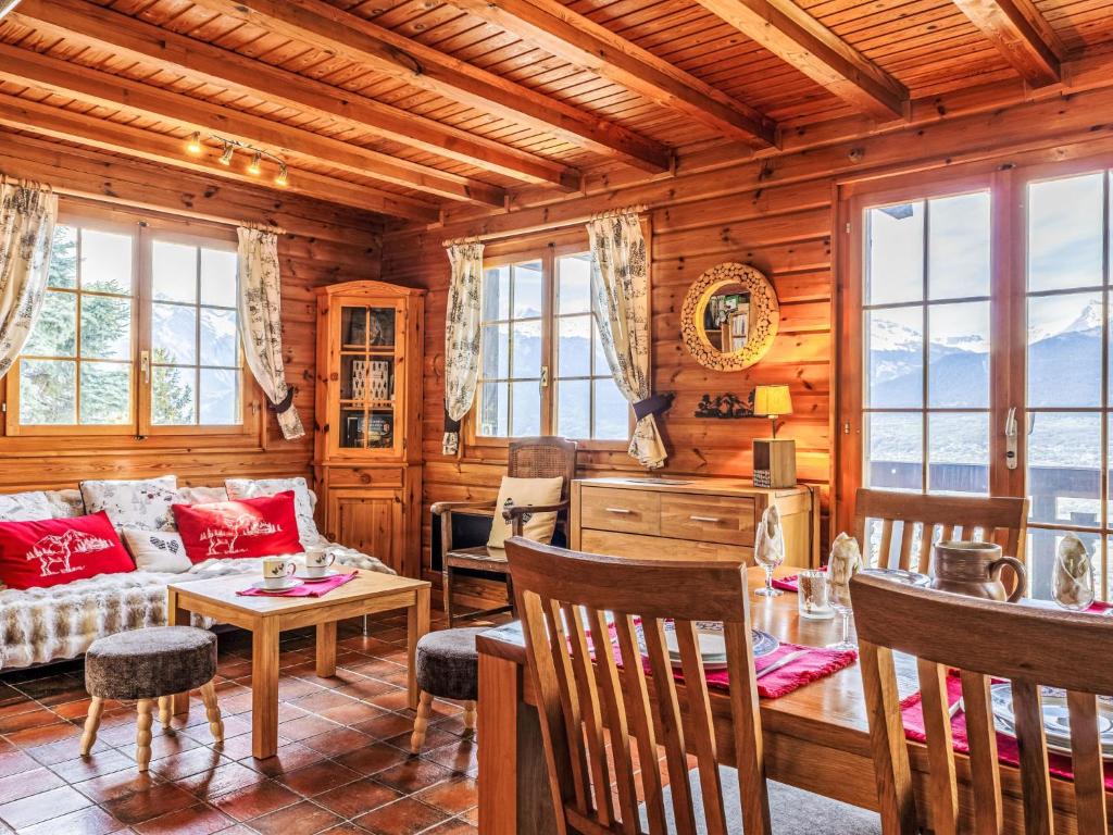 Chalet Chalet Le Trèfle by Interhome - 2