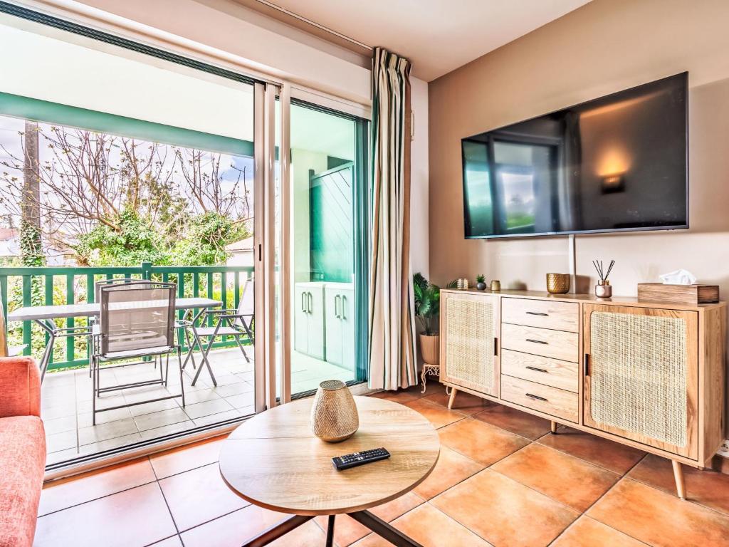 Apartment Domaine Hamaika by Interhome - 3