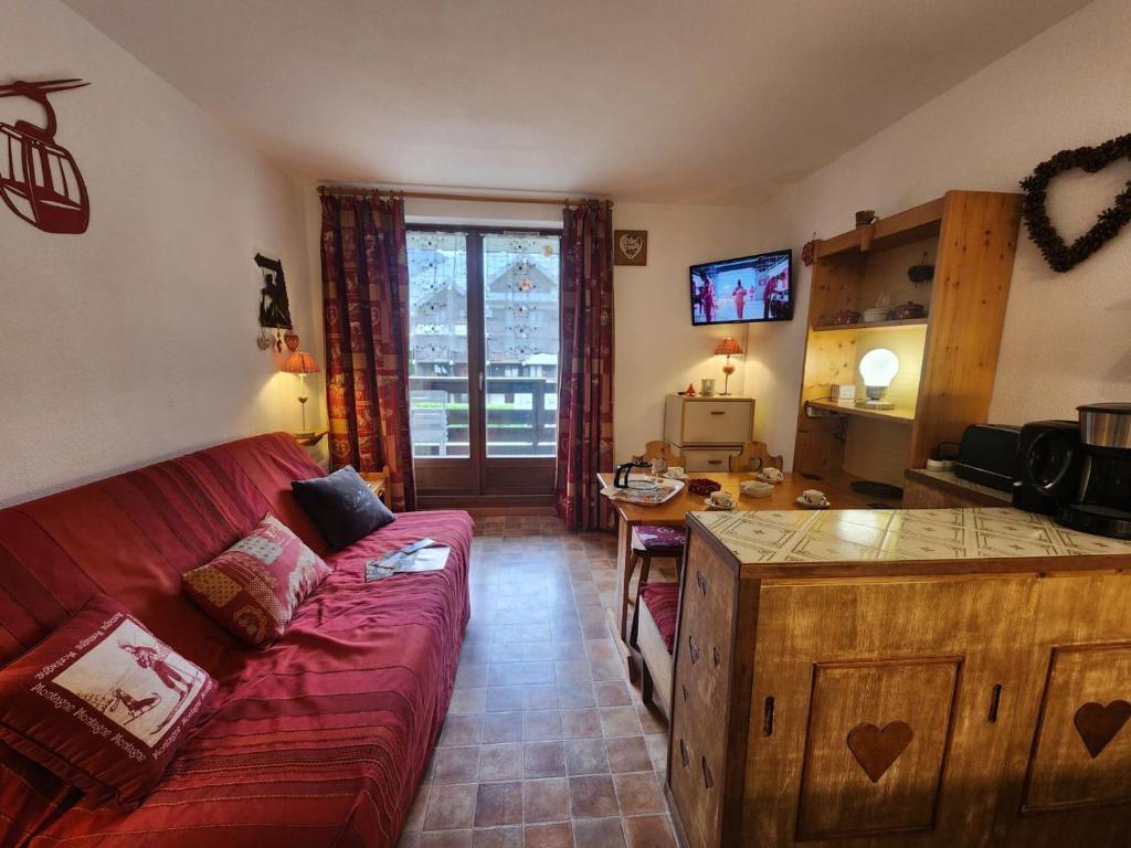 Studio coquet au centre de Samoëns avec parking privatif, proche des commodités - FR-1-629-116 - 1
