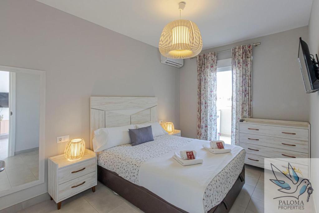 BENAL BEACH with Large Terrace and Sea Views - 4