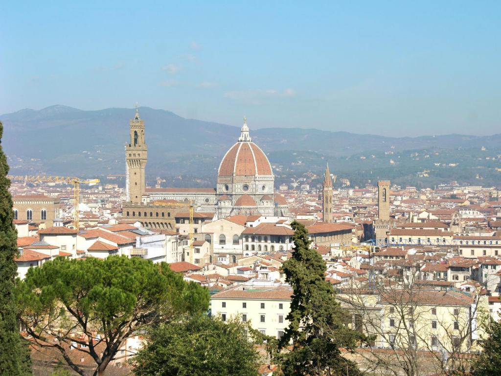Apartment Möblierte Wohnung in Florenz- Kathedrale von Florenz-Nähe by Interhome - 2