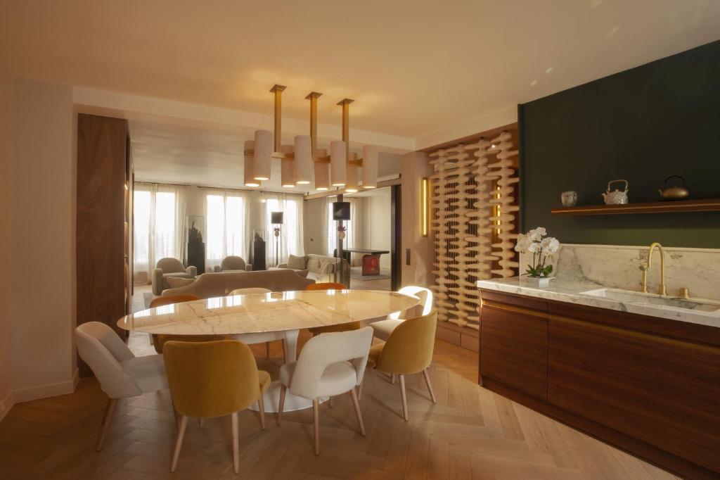 Luxueux Appartement avec balcon, Champs Élysées - 5
