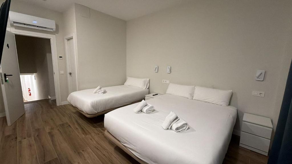 Hostal Ramon y Cajal - 2