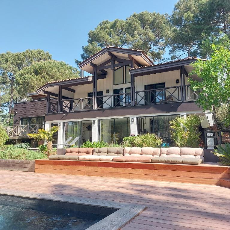 Maison au calme entre Océan et Lac, vue sur le golf, piscine chauffée, classée 4 étoiles - 3