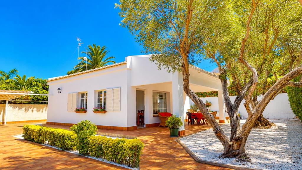 Villa Serena en Las Rotas Dénia a 240m del mar con terraza y parking by Family Homes Rentals - 2