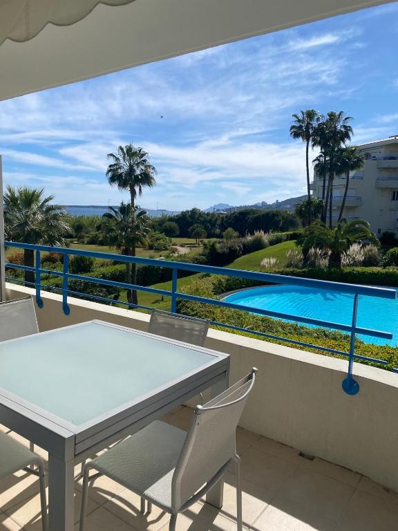 T2 vue mer, parc, piscine, terrasse, parking - 4