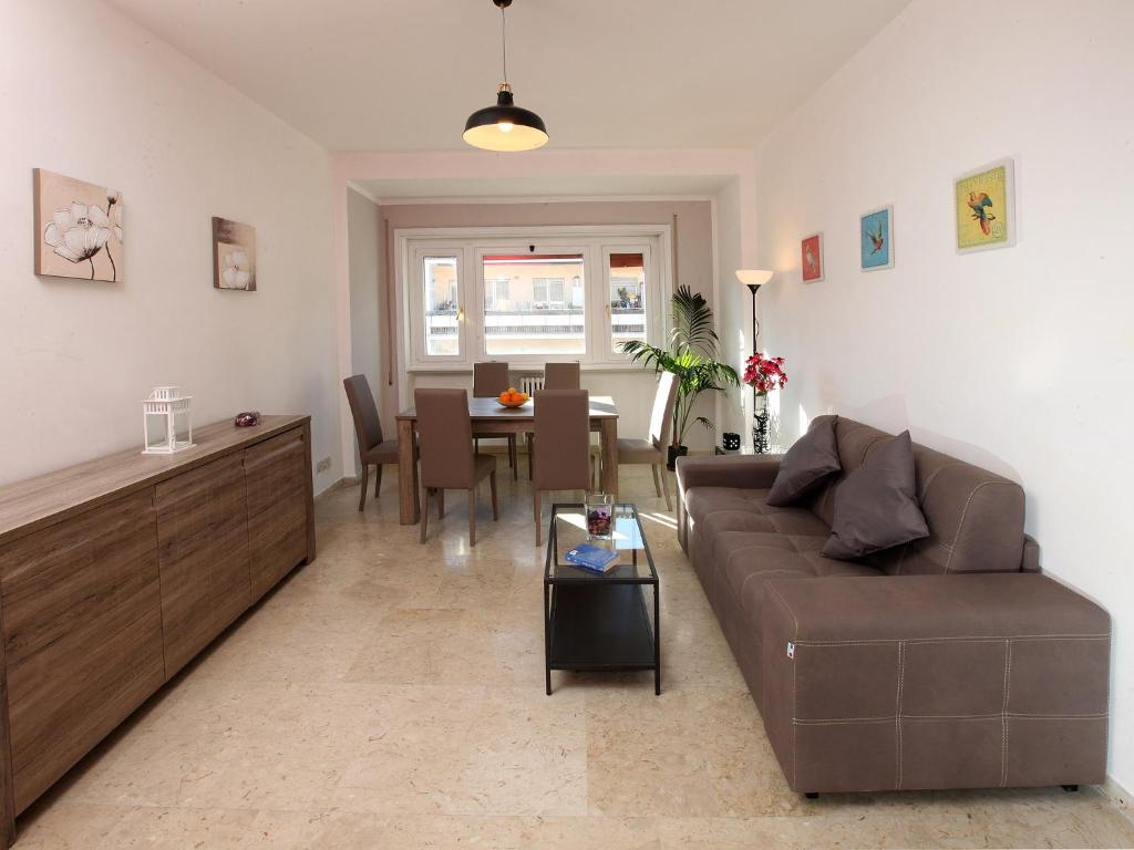 Marina Home - 3