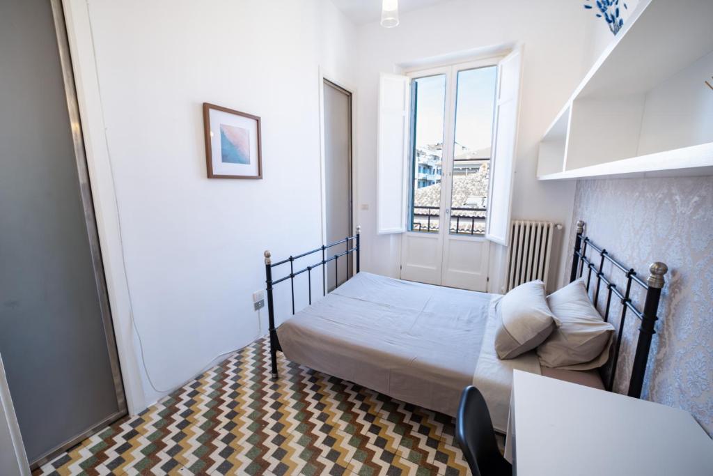 Elegante appartamento vista mare con 4 camere, balconi e ascensore Centro Pescara - 2