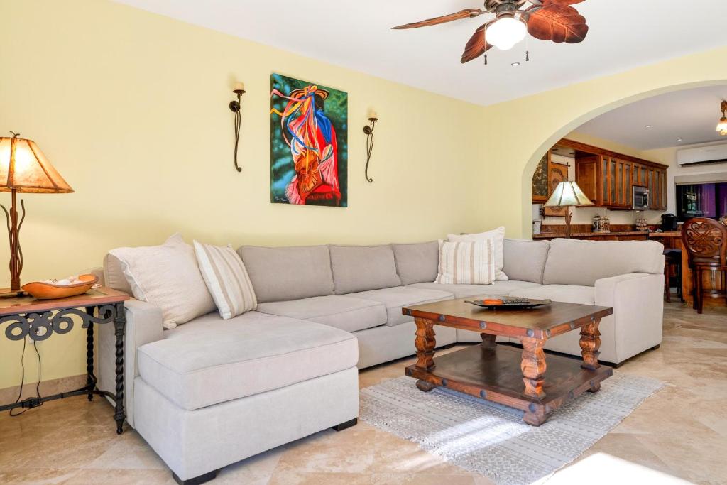Marina Sol Luxury 2BR Condo Walk to Beach & Marina - 3