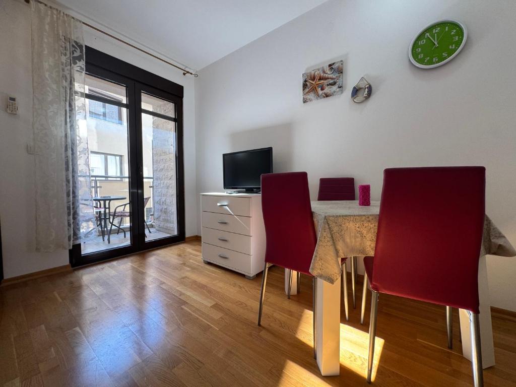 Becici Studio Apartment - 5