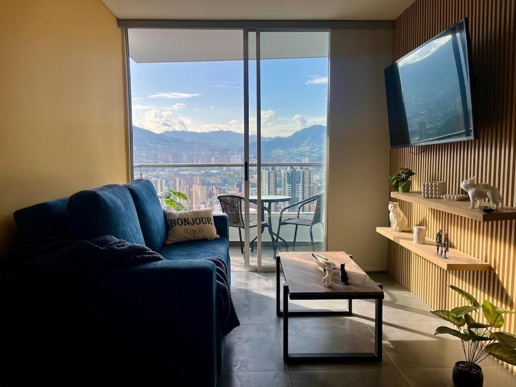 Cozy Sabaneta stay with amazing views,Pool,Gym - 1