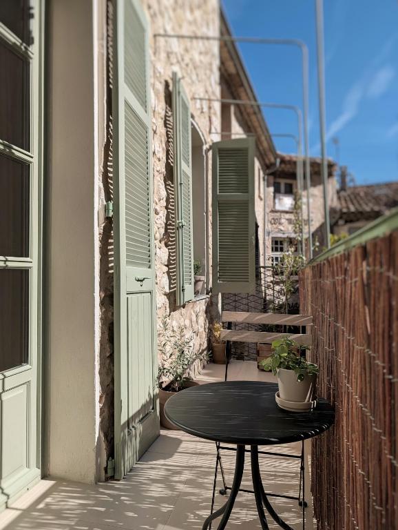 Provencal Escape - 4