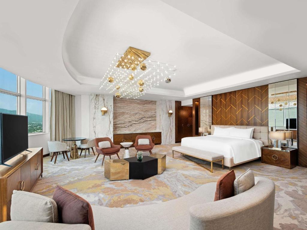 Movenpick Centaurus Islamabad 외관 및 주변 전경