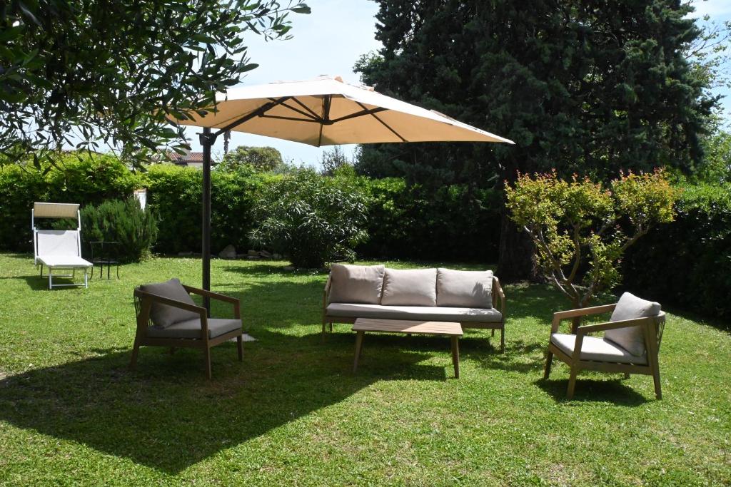 VILLA AZALEE - Numana, meraviglioso trilocale con 500mq di giardino - 2