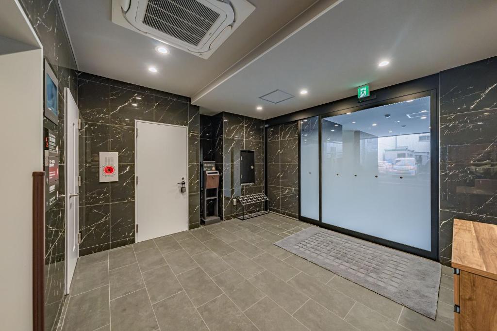 Apartment Hotel 11 Dotonbori 8