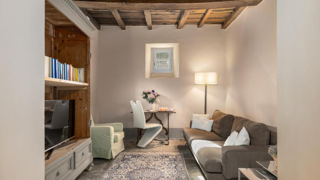 VILLA LA RASSINATA 8, Emma Villas - 3
