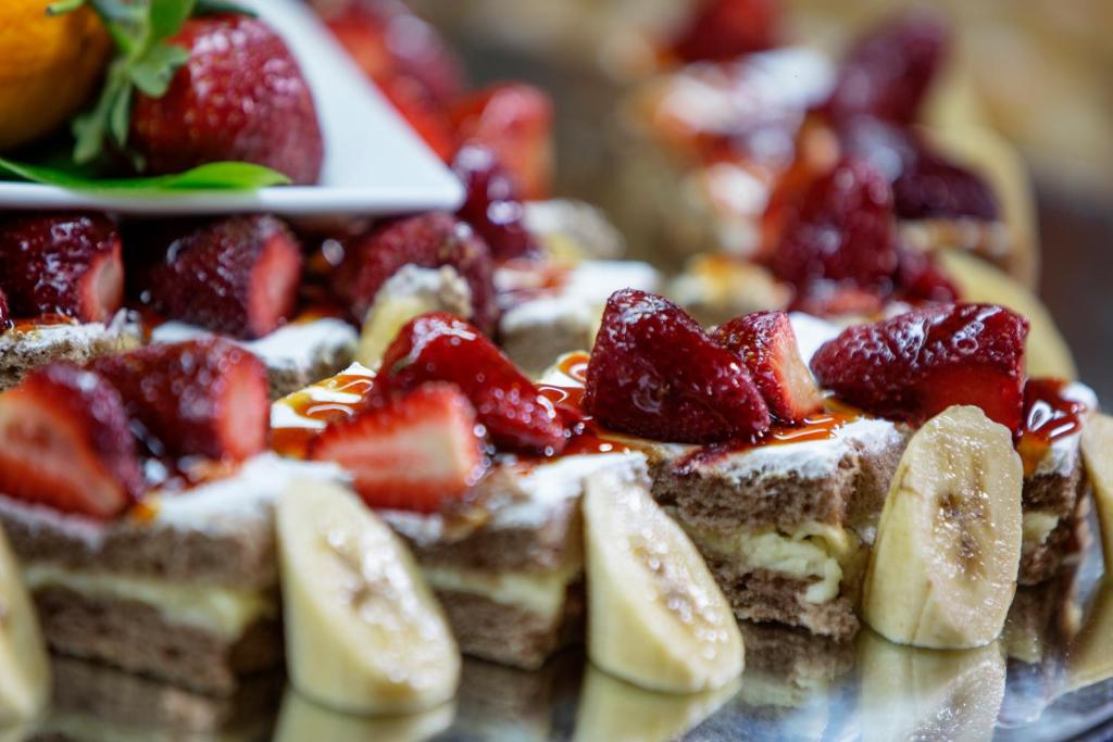 Alaiye Kleopatra Hotel — Restaurant & bars in Alanya
