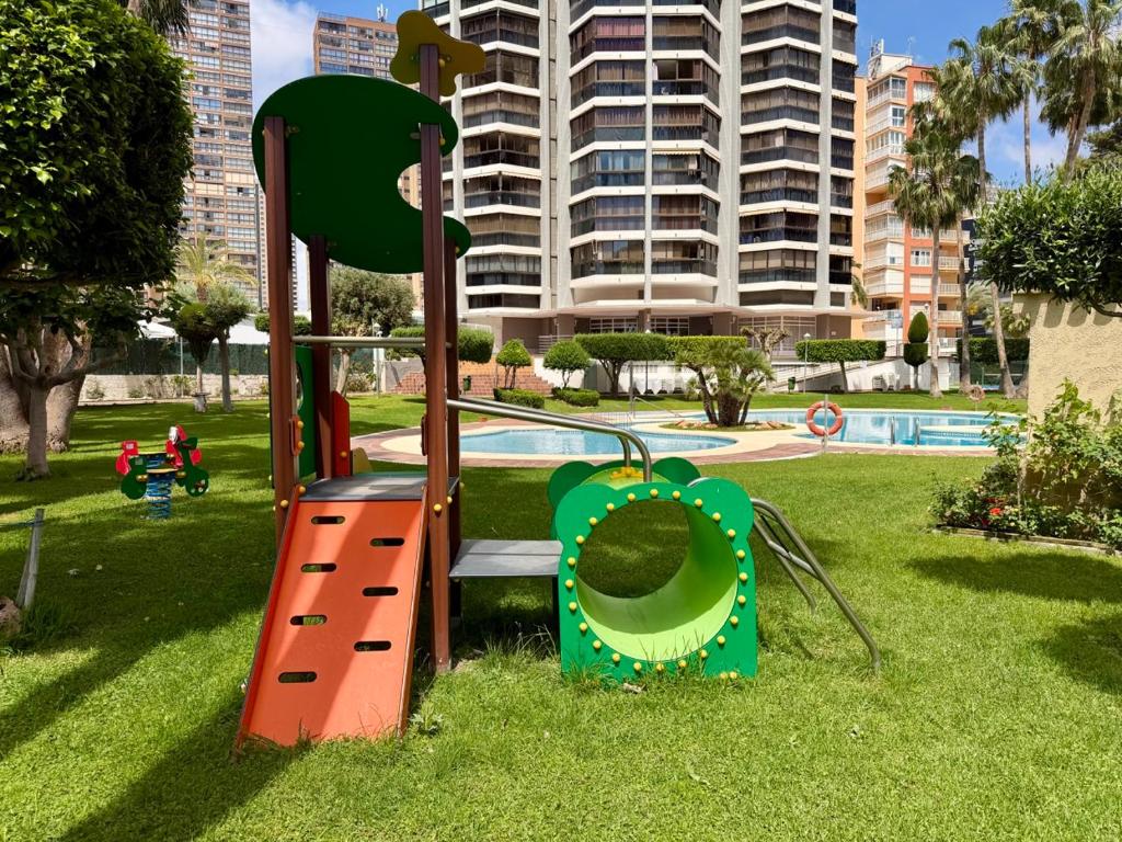 Seaview renovated apartment with outdoor pool - 3