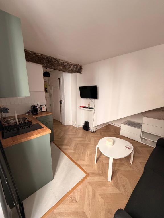 Cozy Studio Le Marais, Hôtel de Ville - 3