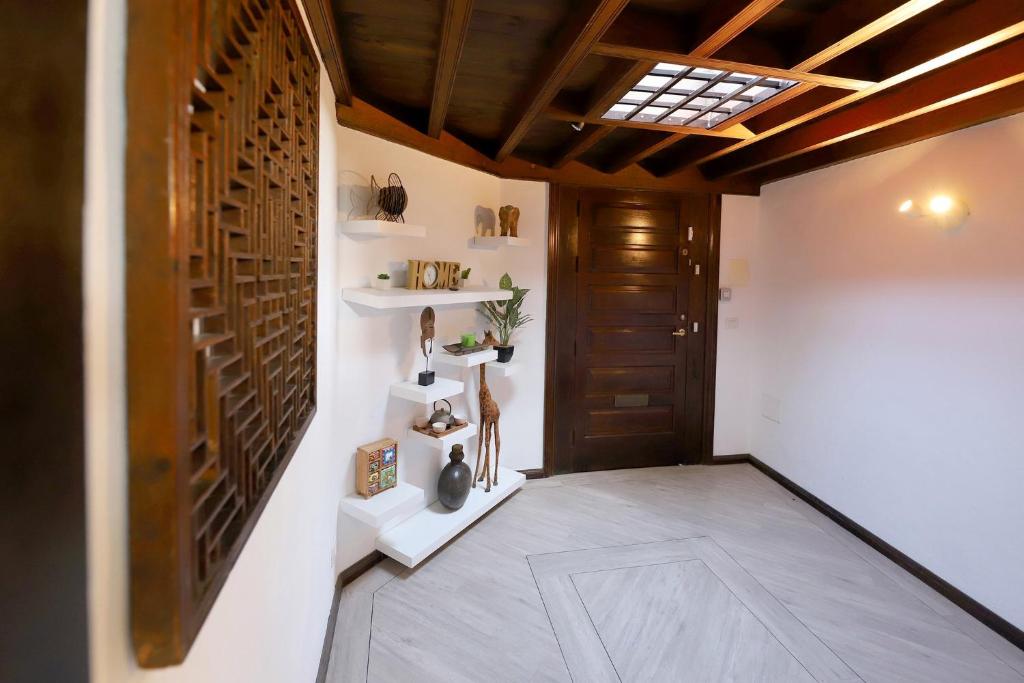 Amazing Puerto Del Carmen Villa 4 Bedrooms Villa Seaside Private Pool - 2